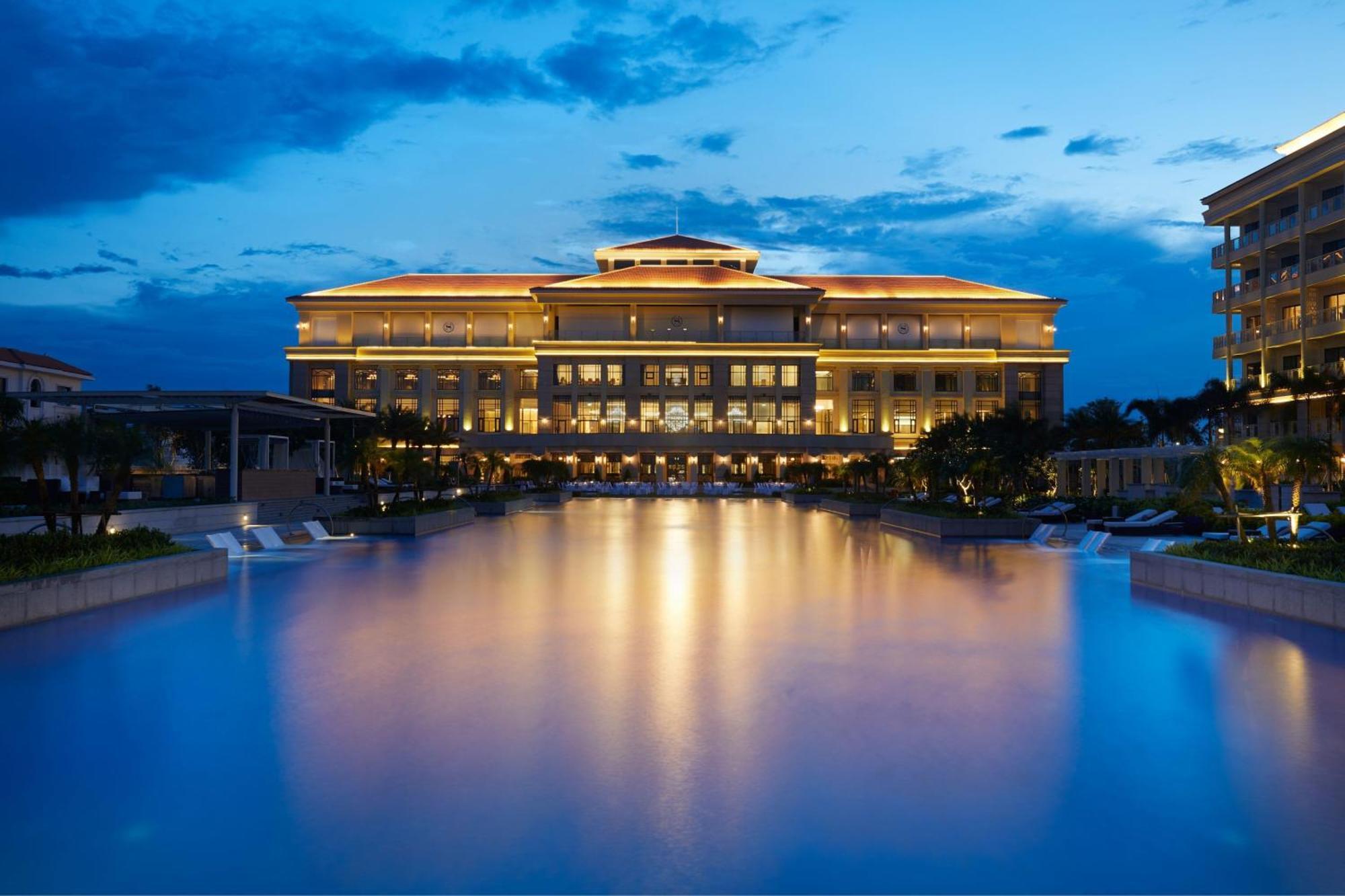 Sheraton Grand Danang Resort & Convention Center Exterior foto